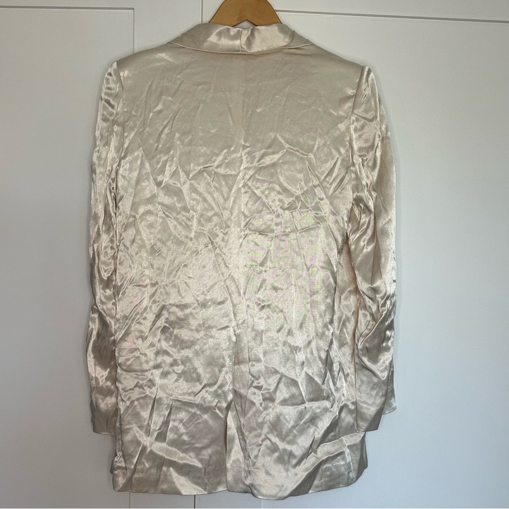 DISSH Oversized Kiah Pearl Satin Blazer US 4 NWT New jacket cream neutral button - Picture 10 of 16